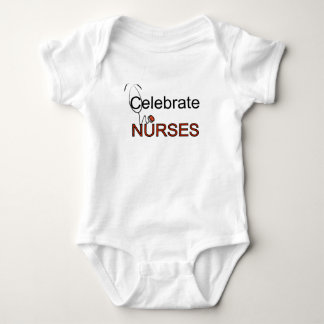 Celebre las camisetas y los regalos de las