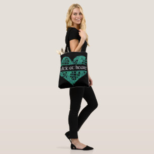 Celtic en la bolsa de asas del corazón