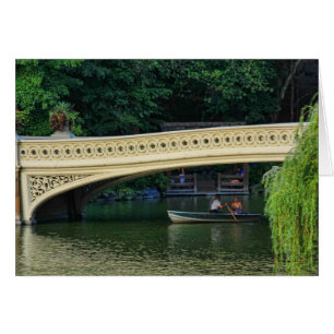 Central Park: Navegantes del verano por el puente