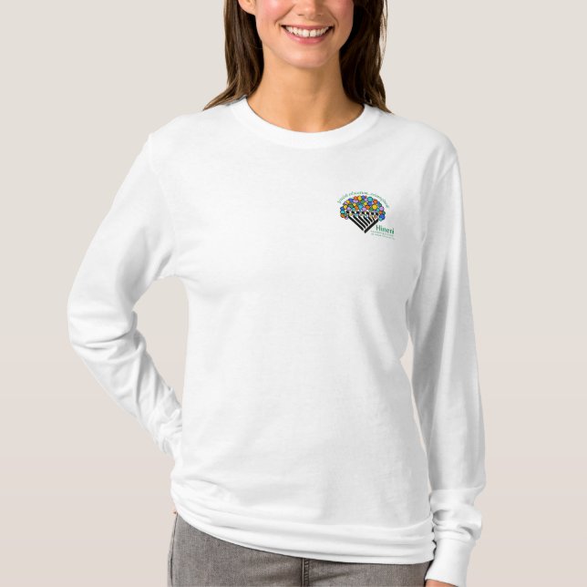 Centro de Aprendizaje Hineni Camiseta Blanca de Ma (Anverso)