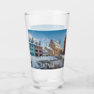 Centro de invierno nevado en Riga, Letonia