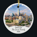 Cerámica Adorno Personalizado de Dallas, Texas Personalizad<br><div class="desc">Un adorno de recuerdo de viaje personalizado diseñado para celebrar su viaje inolvidable. Ya sea que haya ido por trabajo,  disfrutado de una escapada romántica o participado en un programa de intercambio escolar,  este adorno conmemora un momento especial que siempre atesorará y querrá recordar durante años.</div>