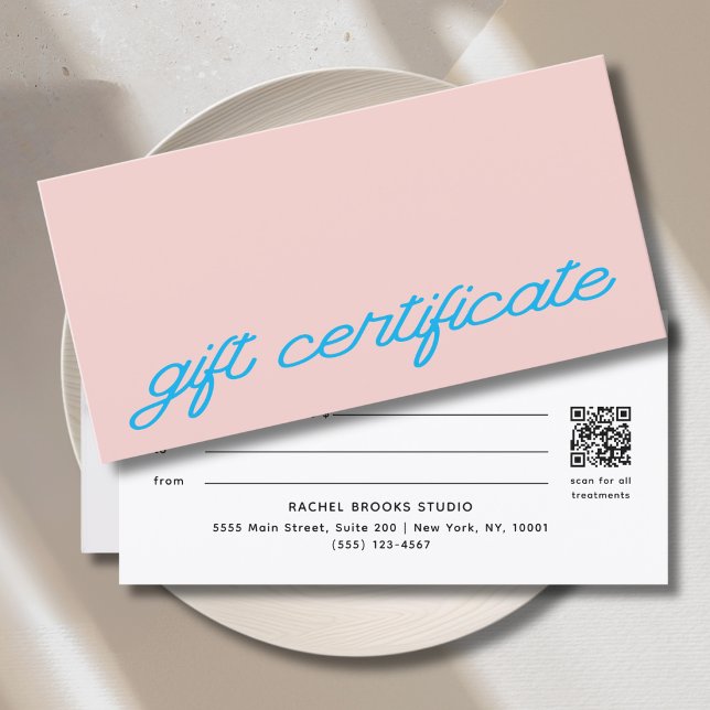 Certificado de regalo de código QR rosa con fuente (Modern Script Blush Pink QR Code Gift Certificate)