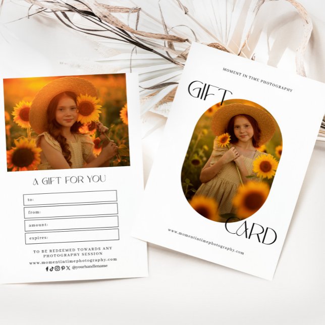 Certificado de regalo de fotografía de oval minima (Subido por el creador)