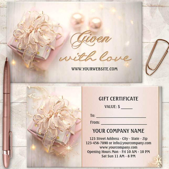 Certificado de Regalo de Oro Rosa Elegante para Fi (Festive gift certificate template featuring a boho chic gift package with sparkling lights.)