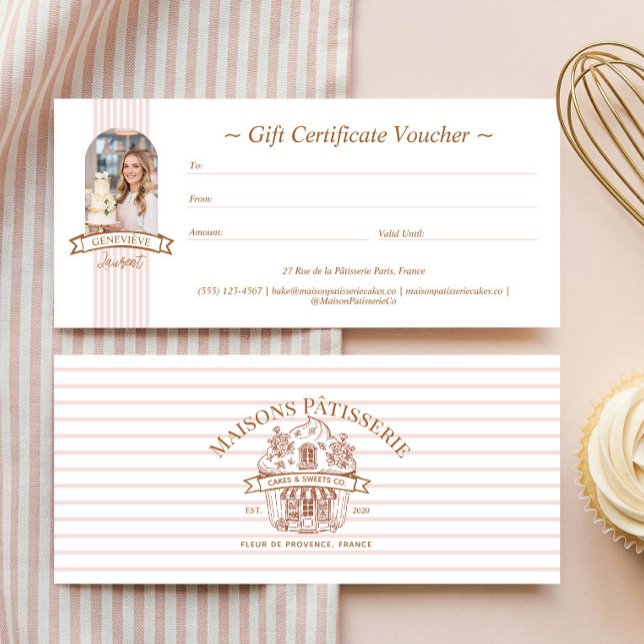 Certificado de regalo de panadería de cupcakes flo (Stripe Floral Cupcake Bakery Shop Gift Certificate)