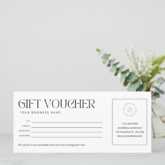 Certificado moderno de regalo en blanco y negro