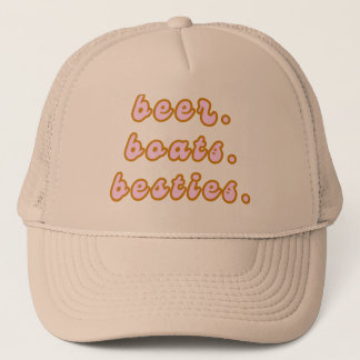 Cerveza, barcos y gorros de camión