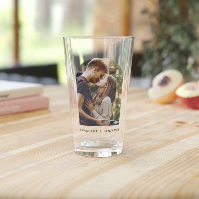 Cerveza fotográfica moderna personalizada Keepsake (Cute Couple Arch Photo Modern Pink Glass)