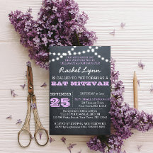 Chalkboard Luces Lilac Bat Mitzvah Invitación