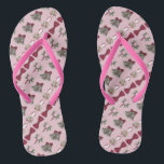 Chanclas Boda Bells Novia Rosa Flor Rosa Flor Volteada<br><div class="desc">Un original ilustracion con temática de boda de un beatriz rosa rosado, un par de campanas bodas de plata, un ramo de novia y una corbata de arco de borgoña. El diseñador está disponible para crear y cargar diseños personalizados para que coincidan con los colores y temas de su boda;...</div>