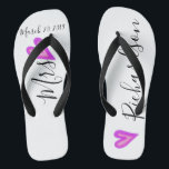 Chanclas Boda Bride Flip Flops Nombre de fecha personalizad<br><div class="desc">Este diseño fue creado a través del arte digital. Se puede personalizar haciendo clic en el botón personalizar y cambiando el color, agregando un nombre, iniciales o tus palabras favoritas. Contáctame en colorflowcreations@gmail.com si quieres tener este diseño en otro producto. Compra mi pintura de acrílico abstracta original a la venta...</div>