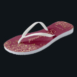 Chanclas Boda de la dama de honor de la novia de Gold Lace<br><div class="desc">Estos elegantes chanclas de bodas son una gran manera de agradecer y reconocer a sus damas de honor, mientras les dan un descanso a sus pies después de un largo día. El bonito diseño presenta un diseño elegante con adornos de encaje dorado en un fondo burdeos, marrón o de color...</div>