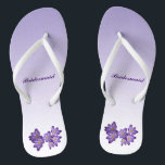 Chanclas Boda Purple Floral Bridemaid Flip Flops<br><div class="desc">Delicadas flores de croco violeta son el tema de estas hermosas chancletas florales de la dama de honor. Cada flor de color malva tiene un centro dorado para acoger la primavera. Están situadas en un degradado de lila pastel. Todo el texto puede ser personalizado para su ocasión especial.</div>