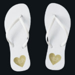 Chanclas celebración de amor de la boda corazón de oro pers<br><div class="desc">Para una pareja casada,  un diseño romántico con sus iniciales (Mr.   Mrs.) en un gráfico corazón dorado sobre blanco...  para dar comodidad y facilidad a todos sus eventos de planificación de bodas...  perfecto para usar antes y después del boda.</div>