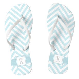 Chanclas Chevrras blancas y azules con monograma
