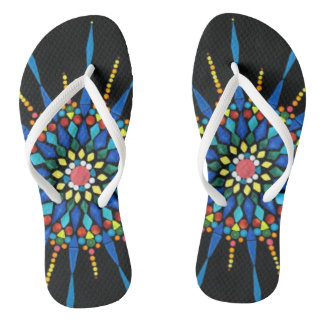 Chanclas con mosaico de piedras preciosas colorida