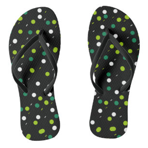 Chanclas con patrón de formas blancas y verdes lim