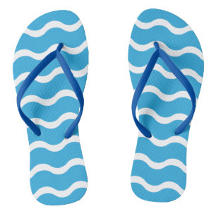 Chanclas con patrón de onda azul