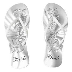 Chanclas Diseño de satinado blanco y de plata   Novia