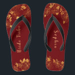 Chanclas Elegante tribu de novias Borgoña oscuro y oliage d<br><div class="desc">Estas elegantes tonalidades de burdeos oscuro de la tribu de las novias y de follaje dorado tienen un fondo burdeos oscuro, adornado con un intrincado patrón dorado de vegetación floral y una tipografía moderna de personalizable. La combinación de los ricos burdeos y el oro brillante crean una estética elegante y...</div>