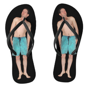 Chanclas Flips-flopes con el individuo minúsculo