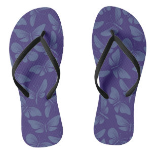 Chanclas fondo de mariposas en la noche