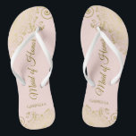 Chanclas Funda de honor de Boda de encaje dorado rosado ele<br><div class="desc">Estas hermosas chancletas de boda son una gran manera de agradecer y reconocer a su empleada de honor mientras salva sus pies al mismo tiempo. Presenta un diseño elegante con detalles de encaje dorado sobre un fondo rosa pálido y elegantes letras de guiones de color dorado. En el test se...</div>