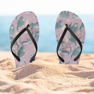 Chanclas Graves grisones de grisú golpean a las cosas por e