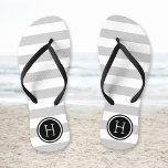 Chanclas Gris y Black Preppy Strips Monograma<br><div class="desc">Personalizado imprimió sandalias "flip-flop" con un patrón de franja náutica preppy y su monograma personalizado u otro texto en un marco circular. Haga clic en Personalizar para cambiar los tipos de letra y los colores del texto o para agregar sus propias imágenes para crear un diseño único de un tipo....</div>