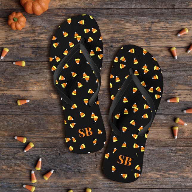 Chanclas Halloween Candy Corn Monogramado Black Flip Flops (Cute candy corn flip flops with space for your initials)