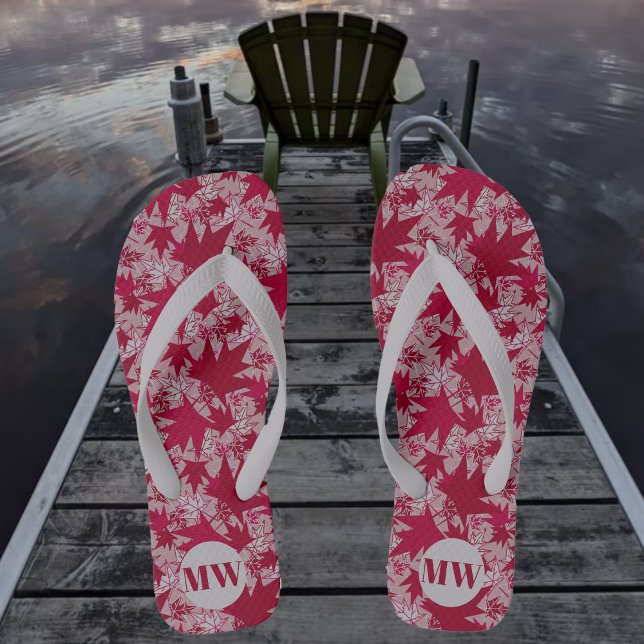 Chanclas Hojas de arce en fondo rosado (Subido por el creador)