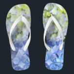 Chanclas Hortensias<br><div class="desc">hortensias azules,  púrpuras y verdes divertidas y románticas - foto de mi jardín trasero</div>