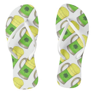 Chanclas La cerveza verde irlandesa Mug St. Paddy se hunde