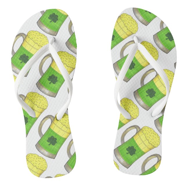 Chanclas La cerveza verde irlandesa Mug St. Paddy se hunde (Plantilla)