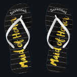 Chanclas La doncella de honor Faux Gold o cualquier color<br><div class="desc">Patrón de franjas blancas y negras de oro falso - Cambie a cualquier color haciendo clic en personalizar. Y di lo que quieras. Haz de estos unos pequeños "flops" que tengan tu mensaje. ¡Habla de la playa! Personalizado con su nombre o cualquier otro título o su texto aquí. ¡Puede cambiar...</div>