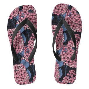 Chanclas Lílago rosado sobre azul oscuro