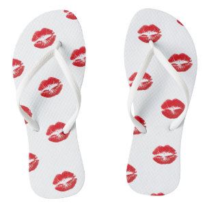 Chanclas Los labios rojos románticos besan las flechas