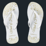Chanclas Lugar de oro en una elegante doncella blanca de Bo<br><div class="desc">Estas hermosas chancletas de boda son una gran manera de agradecer y reconocer a su empleada de honor mientras salva sus pies al mismo tiempo. Presenta un diseño elegante con detalles de encaje dorado sobre fondo blanco y elegantes letras de guiones de color dorado. En el test se lee Maid...</div>