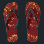 Chanclas Madre de la novia Borgoña Oscura y Foliage de Oro<br><div class="desc">Esta preciosa Madre de la Novia Borgoña Oscura y las chancletas doradas de follaje tienen un oscuro fondo burdeos adornado con un intrincado patrón dorado de vegetación floral y una tipografía moderna de personalizable. La combinación de los ricos burdeos y el oro brillante crean una estética elegante y lujosa. Es...</div>