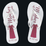 Chanclas Madre de la Novia Vestida Boda<br><div class="desc">Las chanclas presentan un ilustracion original de marca de un vestido de madre de la novia de bonito burdeos, con la MADRE DE LA NOVIA en una fuente divertida. ¡Un pequeño y grandioso regalo para tu fiesta de bodas! Simplemente personaliza con la fecha de tu evento. Diseños de coordinación disponibles...</div>