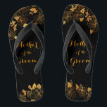 Chanclas Madre del follaje de lujo negro y oro de Groom<br><div class="desc">Esta magnífica Madre del novio, flechas en negro y oro, lujosa paleta dorada y negra, con un impresionante patrón dorado floral y una tipografía moderna sobre un fondo negro, exuberante elegancia y sofisticación. Es un hermoso regalo para tu fiesta de novias. Vea la colección en esta página para encontrar elementos...</div>