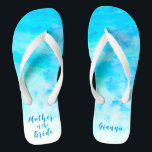 Chanclas Minimalista gradiente azul acuático madre de la no<br><div class="desc">Este Minimalista gradiente azul Aqua Madre de la Novia flip flops es un regalo memorable para los miembros de la fiesta nupcial: novia, damas de honor, madre de la novia... Le añadirán una elegante dosis de glam a su día de boda, fiesta de soltera u otra celebración. ♥ Personalizar con...</div>