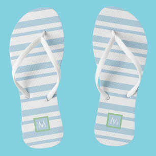 Chanclas Moda Monograma Bandas blancas y azules claras