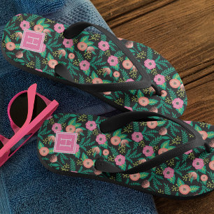 Chanclas Monograma de floración rosa en los flores de veran