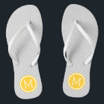 Chanclas Monograma de puntos pequeños gris y amarillo<br><div class="desc">Personalizado imprimió sandalias de flexión con un lindo patrón de puntas de polka femenina y su monograma personalizado u otro texto en un marco de círculo. Haga clic en Personalizar para cambiar los tipos de letra y los colores del texto o para agregar sus propias imágenes para crear un diseño...</div>