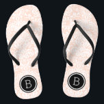 Chanclas Monograma Rubor de Damasco floral rosa y negro<br><div class="desc">Personalizado imprimió sandalias de voladizo con un elegante y elegante patrón de damasco floral y su monograma personalizado u otro texto en un marco circular. Haga clic en Personalizar para cambiar los tipos de letra y los colores del texto o para agregar sus propias imágenes para crear un diseño único...</div>