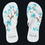 Chanclas Monogramado de flores de cerezo acuático<br><div class="desc">Hermosas y dulces flores de cerezo sakura están diseñadas para la primavera,  el verano,  así como para las novias,  las damas de honor,  la madre de la novia,  la madre del novio,  la criada de honor,  los regalos de los chicas de flores,  etc.</div>