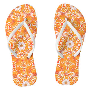 Chanclas Naranja de coral y patrón de medallón de cream bat