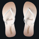 Chanclas Novia Boda de la cosecha de otoño<br><div class="desc">La cosecha de otoño es el tema de estos elegantes chanclas de Bride que presentan grano en un fondo de bronce. Todo el texto puede ser personalizado para su ocasión especial.</div>